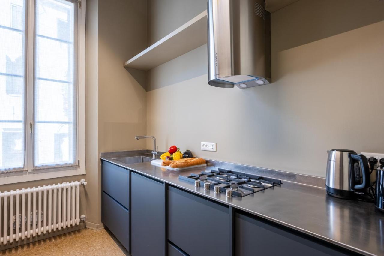 Palazzo Borgoloco Apartman Velence Kültér fotó