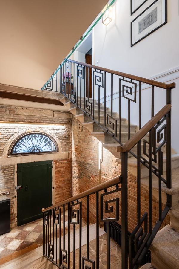 Palazzo Borgoloco Apartman Velence Kültér fotó